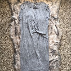 Sleeveless dress